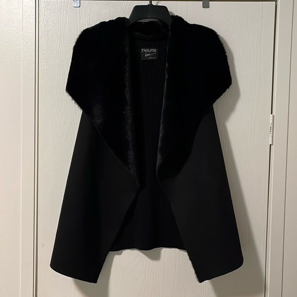 Twelfth Love Black Faux Fur Vest NWOT Size Large - Picture 1 of 11